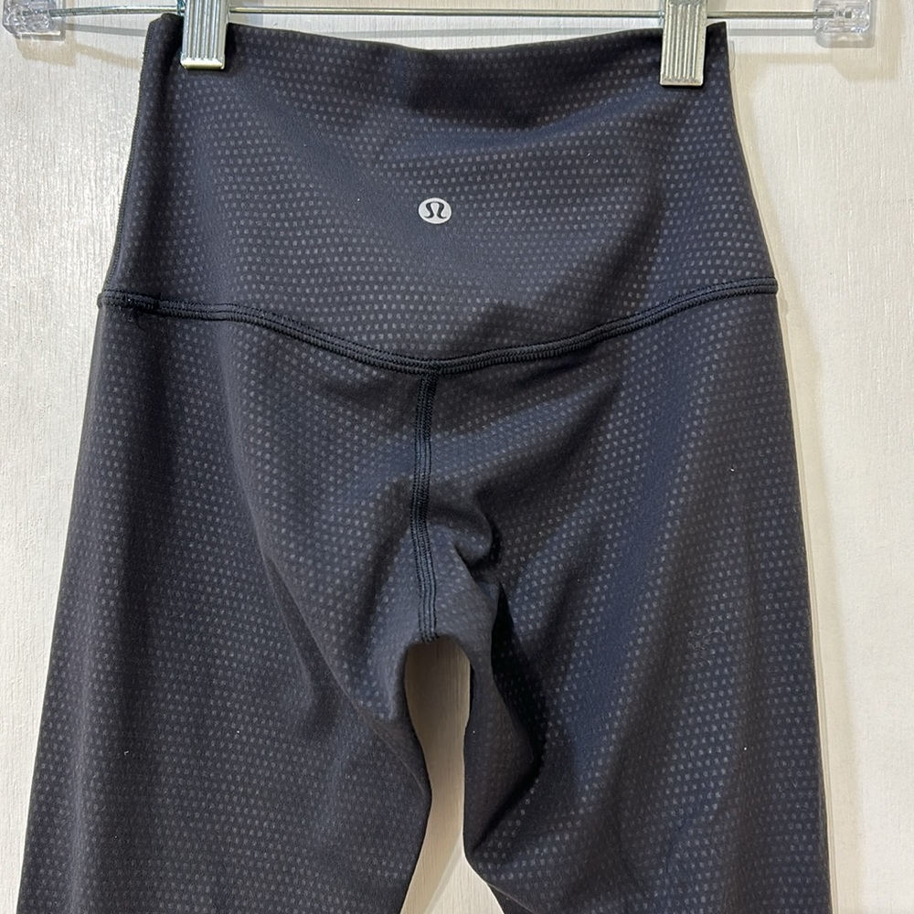 LULULEMON WOMEN 7/8 LEGGING HIGH RISE SNAKE PRINT Sz 2 - Picture 8 of 8